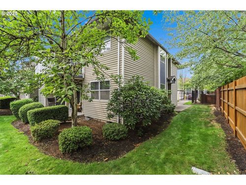 162-4606 W Powell Blvd, Gresham, OR, 97030-5790 | Card Image