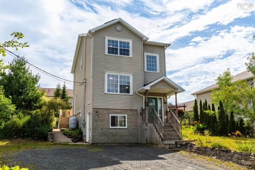 988 Old Sackville Rd, Lower Sackville, NS, B4C2J9 | Card Image