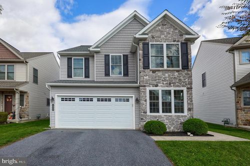 1400 Fieldstone Dr, Mount Joy, PA, 17552-7267 | Card Image