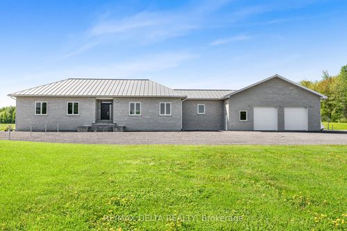 2030 Labonte St, Clarence Creek, ON, K0A1N0 | Card Image