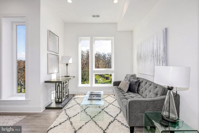 UNIT-5 - 4901 1 St St Nw, Condo with 2 bedrooms, 2 bathrooms and null parking in WASHINGTON DC | Image 9