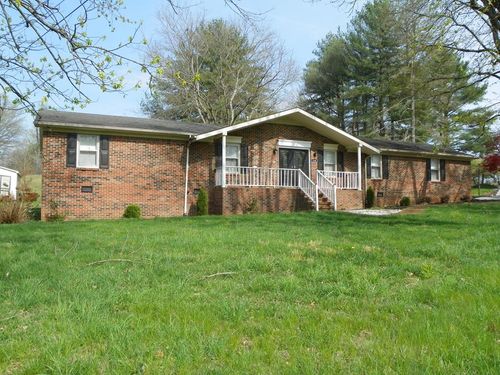 136 S Arrowhead Dr, Mcminnville, TN, 37110-2922 | Card Image