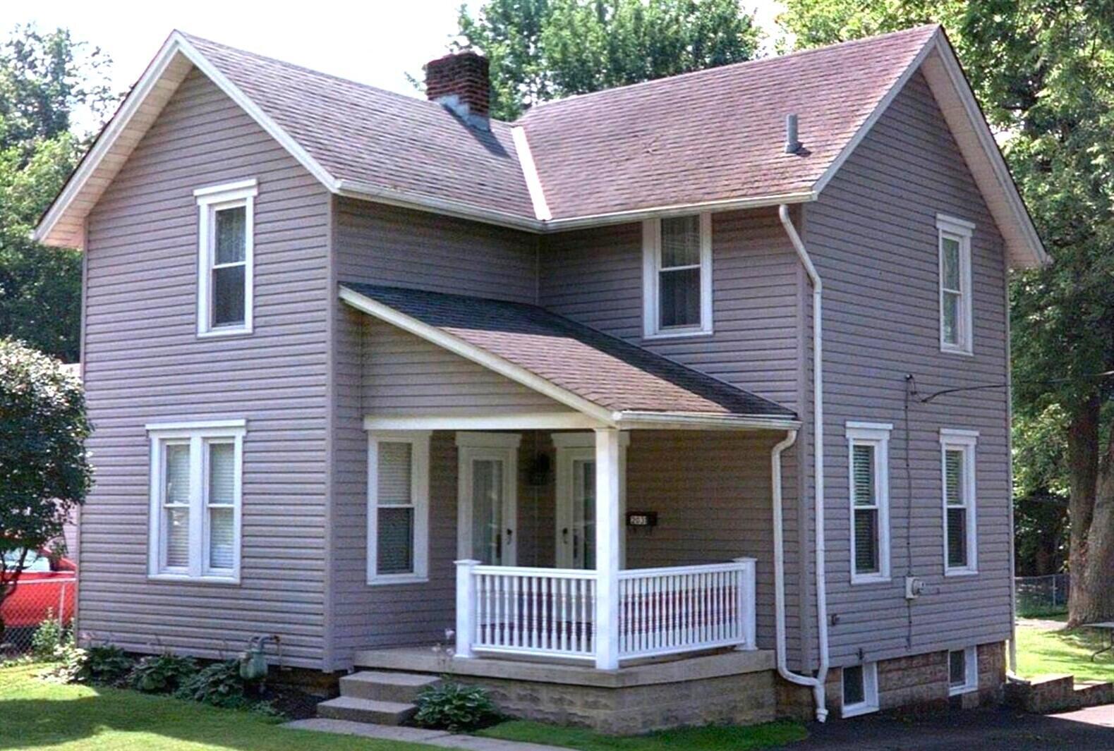 Fern Pl, Columbus, OH 43211