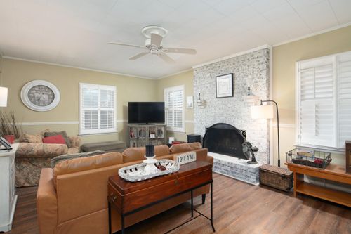 2821 Southview Dr, Lexington, KY, 40503-2814 | Card Image