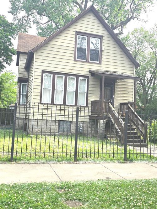 101 W 110th Pl, Chicago, IL, 60628-4210 | Card Image