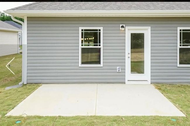 584 Walnut Creek Pkwy, House other with 4 bedrooms, 2 bathrooms and 2 parking in Pendergrass GA | Image 21
