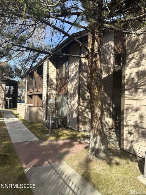 40-1465 E Peckham Ln, Reno, NV, 89502-5171 | Card Image