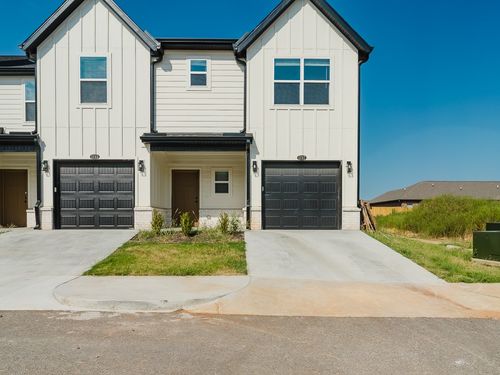 1717 Cuppett Cir, Pea Ridge, AR, 72751-3242 | Card Image