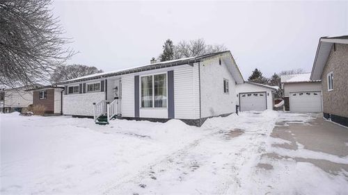 54 Rockspur Street, Winnipeg, MB, R2K3M6 | Card Image