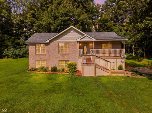 5920 Hidden Lake Ln, Nineveh, IN, 46164-9175 | Card Image