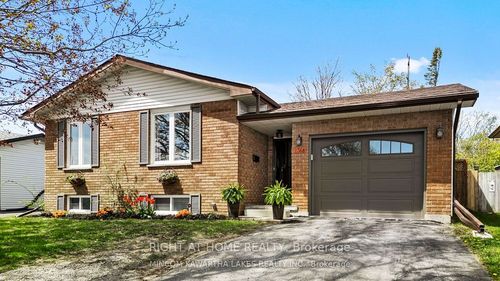 2368 Mountland Dr, Peterborough, ON, K9K1W4 | Card Image