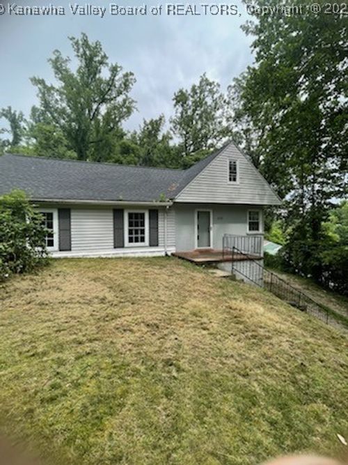 1230 Stone Rd, Charleston, WV, 25314-1808 | Card Image