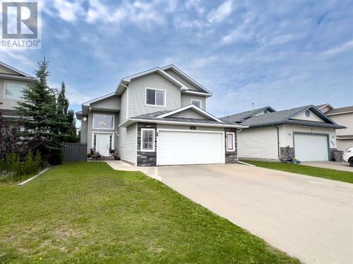 9213 129 Ave, Grande Prairie, AB, T8X1R5 | Card Image