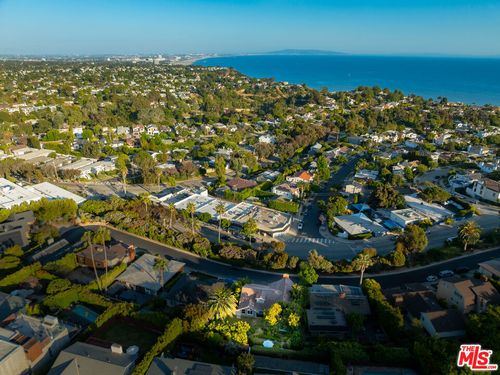 16655 Marquez Ter, Pacific Palisades, CA, 90272 | Card Image