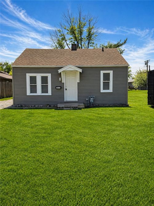 1875 W Cushing St, Decatur, IL, 62526-3611 | Card Image