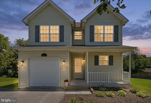 282 Ford Cir, INWOOD, WV, 25428-4414 | Card Image