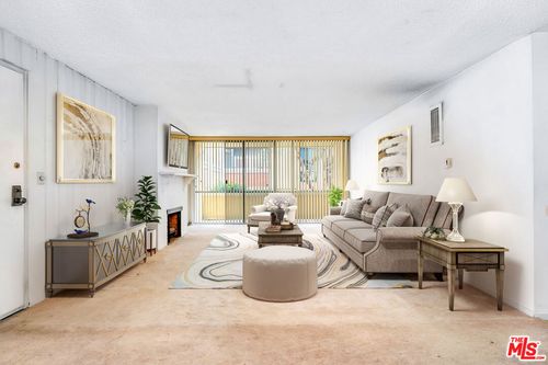 unit-208-6435 Green Valley Cir, Culver City, CA, 90230-8075 | Card Image