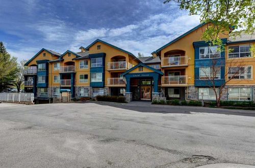 233-30 Richard Court Sw, Calgary, AB, T3E7N2 | Card Image