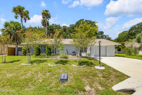 19 Crompton Pl, Palm Coast, FL, 32137-8124 | Card Image
