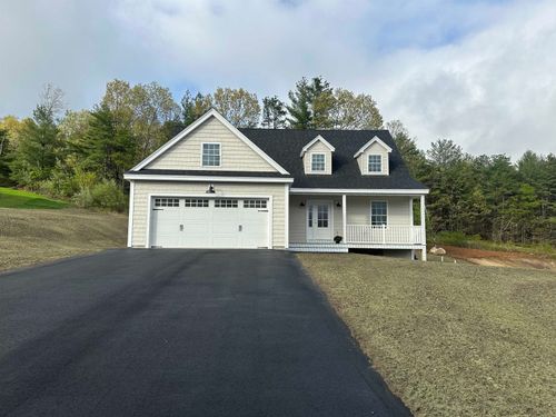 50 Thistlewood Drive, Pelham, NH, 03076 | Card Image