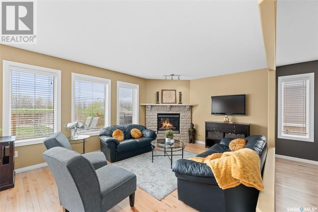 233 Wood Lily Dr, House other with 4 bedrooms, 3 bathrooms and null parking in Moose Jaw SK | Image 10
