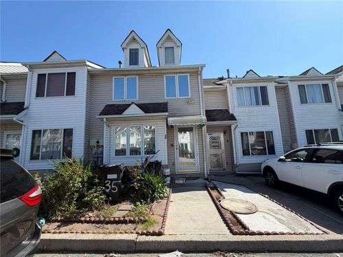 35 Hirsch Lane, Staten Island, NY, 10314 | Card Image