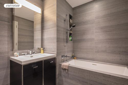 66h-252 South St, New York, NY, 10002 | Card Image