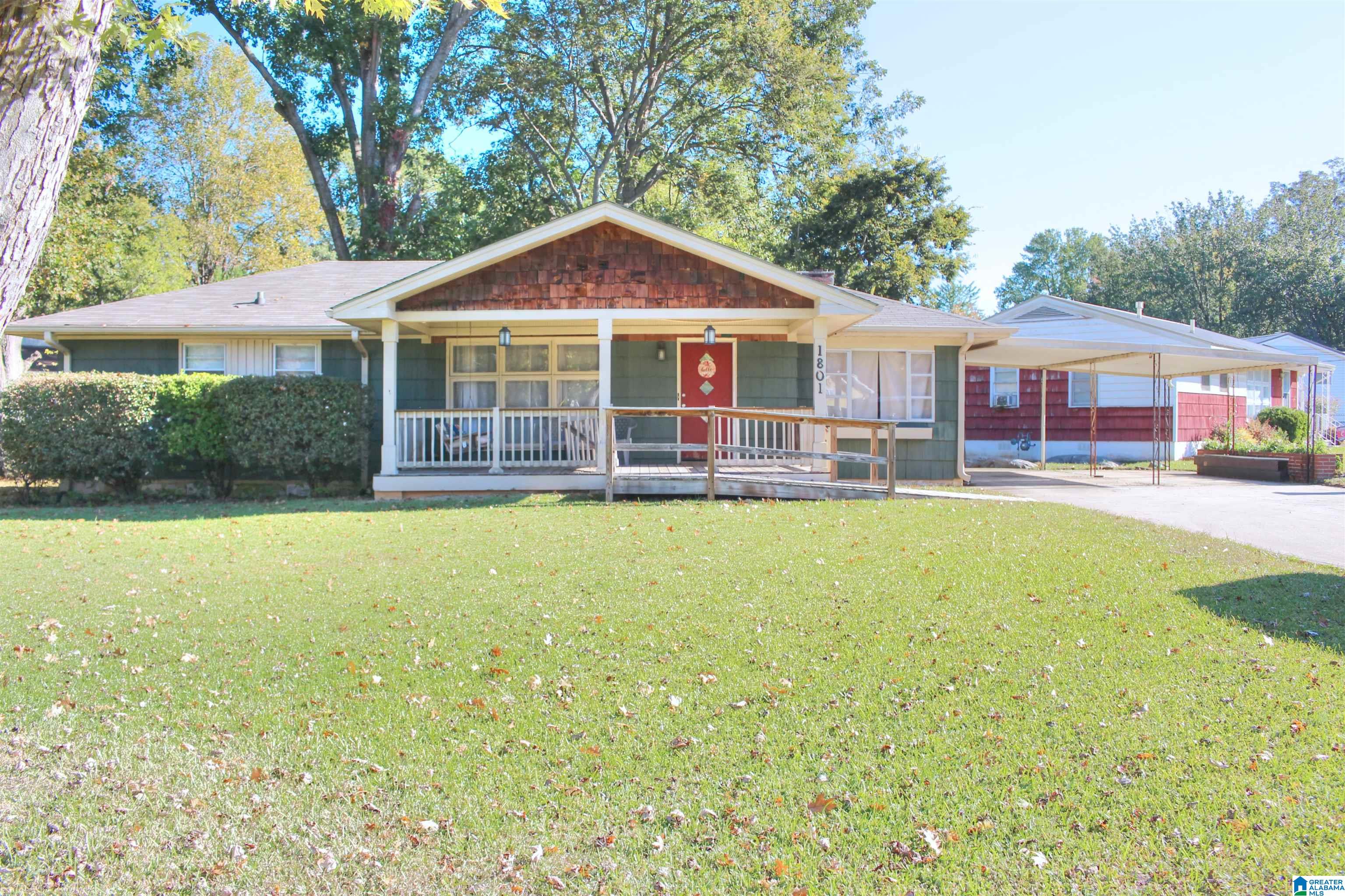 Whitmire St, Leeds, AL 35094