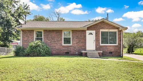 909 Lucas Ln, Clarksville, TN, 37040-4149 | Card Image