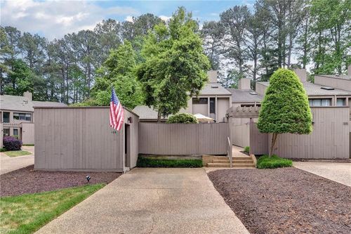 106 Harrops Gln, Williamsburg, VA, 23185-5557 | Card Image