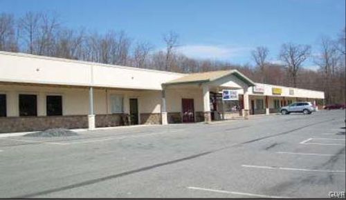 4330 Lehigh Dr, Walnutport, PA, 18088-9524 | Card Image