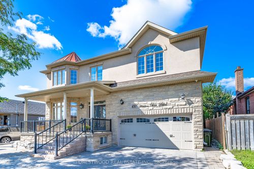 138 Winston Park Blvd, North York, ON, M3K1C5 | Card Image