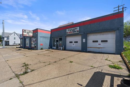 2640 Commerce St, Wellsburg, WV, 26070-1152 | Card Image