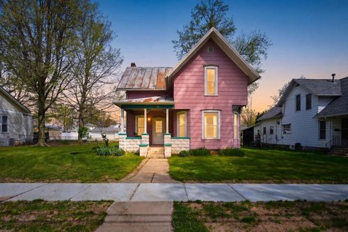319 E Broad Street, Angola, IN, 46703 | Card Image
