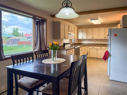 122 Main St, Augusta, MT, 59410-7822 | Card Image