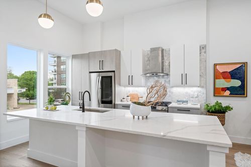 103-4208 Live Oak St, Dallas, TX, 75204-6733 | Card Image