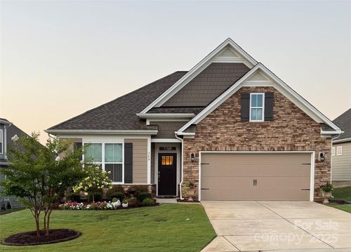 359 Secretariat Dr, Iron Station, NC, 28080-9372 | Card Image