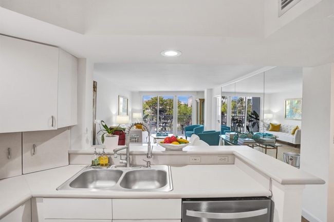 APT-304 - 155 Isle Of Venice Dr, Condo with 2 bedrooms, 2 bathrooms and null parking in Fort Lauderdale FL | Image 10