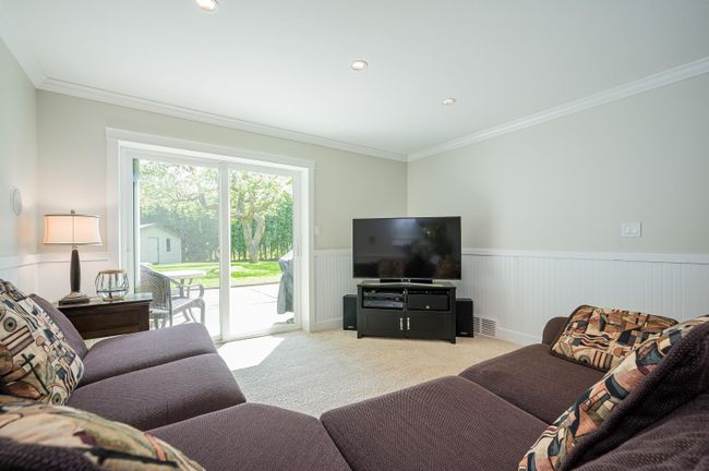 4938 198 B Street, House other with 3 bedrooms, 2 bathrooms and 8 parking in Langley BC | Image 15