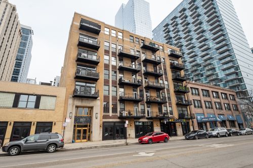 312-1307 S Wabash Ave, Chicago, IL, 60605-2622 | Card Image