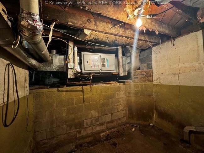 138 Cassick St, House other with 3 bedrooms, 2 bathrooms and null parking in Logan WV | Image 21