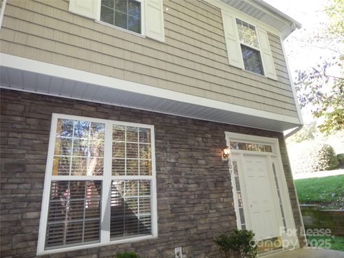 307 Alabarda Ln, Charlotte, NC, 28273-5696 | Card Image
