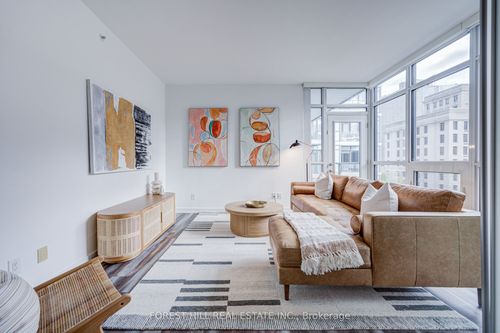 701-210 Simcoe St, Toronto, ON, M5T0A9 | Card Image