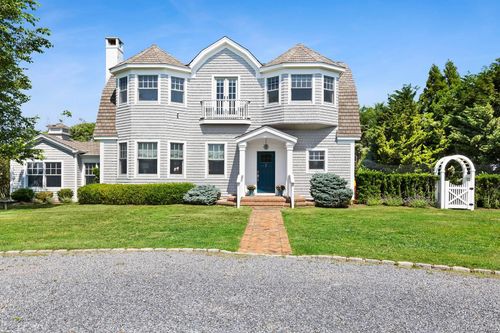 30 Exchange Pl, Westhampton Beach, NY, 11978-2740 | Card Image