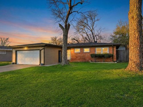 1809 James St, Irving, TX, 75061-2048 | Card Image