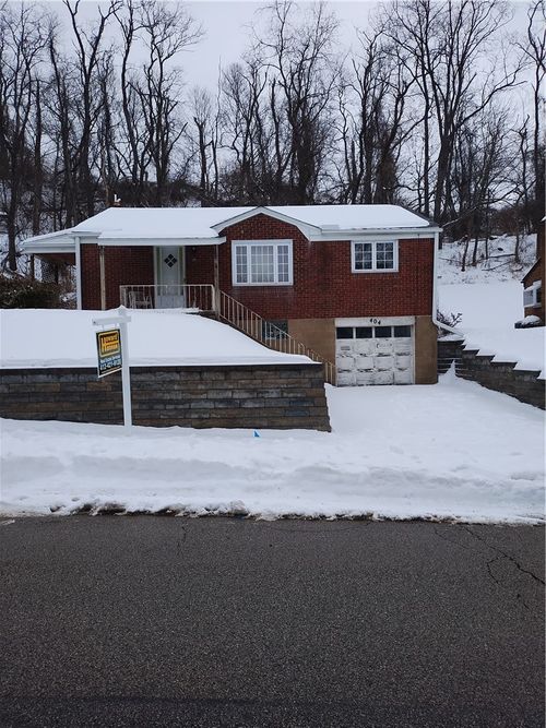 404 Mahoning Ave, N Versailles, PA, 15137-2238 | Card Image