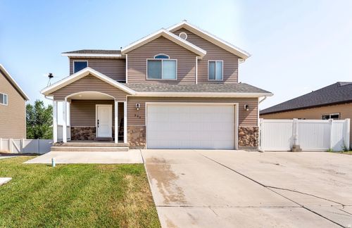 326 W 3775 S, Vernal, UT, 84078-4795 | Card Image