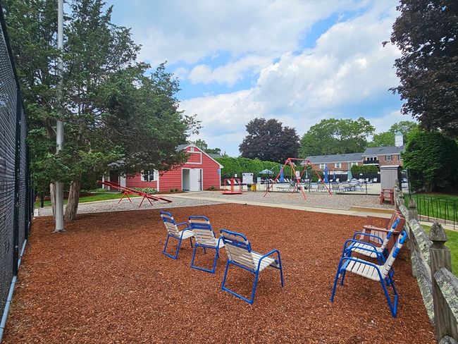 0 - 403 Windsor Dr, Condo with 2 bedrooms, 2 bathrooms and 1 parking in Framingham MA | Image 35