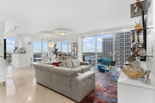 apt-1007-4775 Collins Ave, Miami Beach, FL, 33140-3264 | Card Image