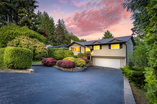 1549 Lynn Valley Rd, North Vancouver, BC, V7J2B1 | Card Image